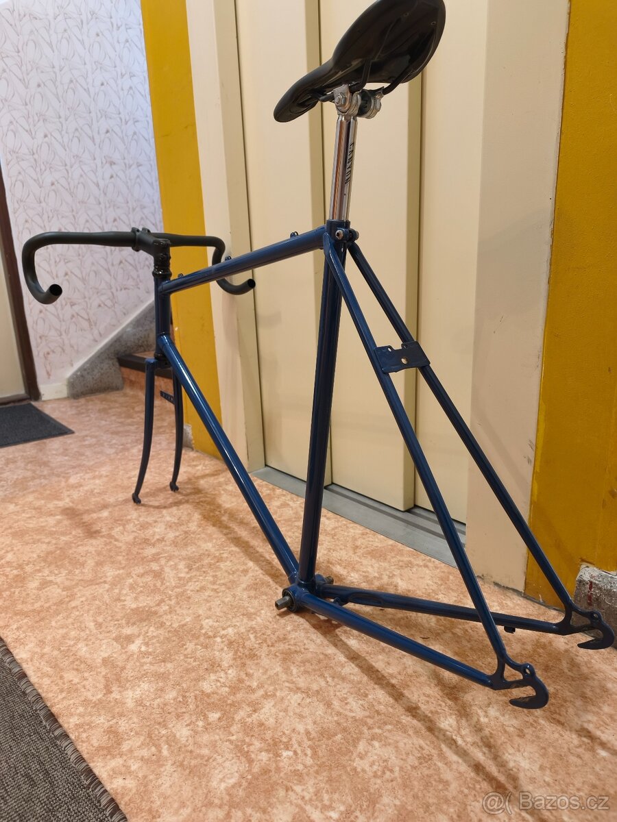 Favorit rám s vidlicí - 2