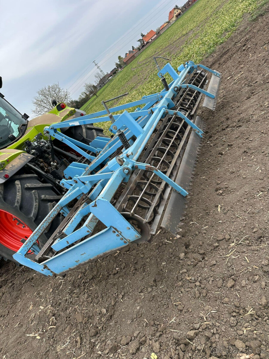 nesený kompaktor záběr 4metry - 2