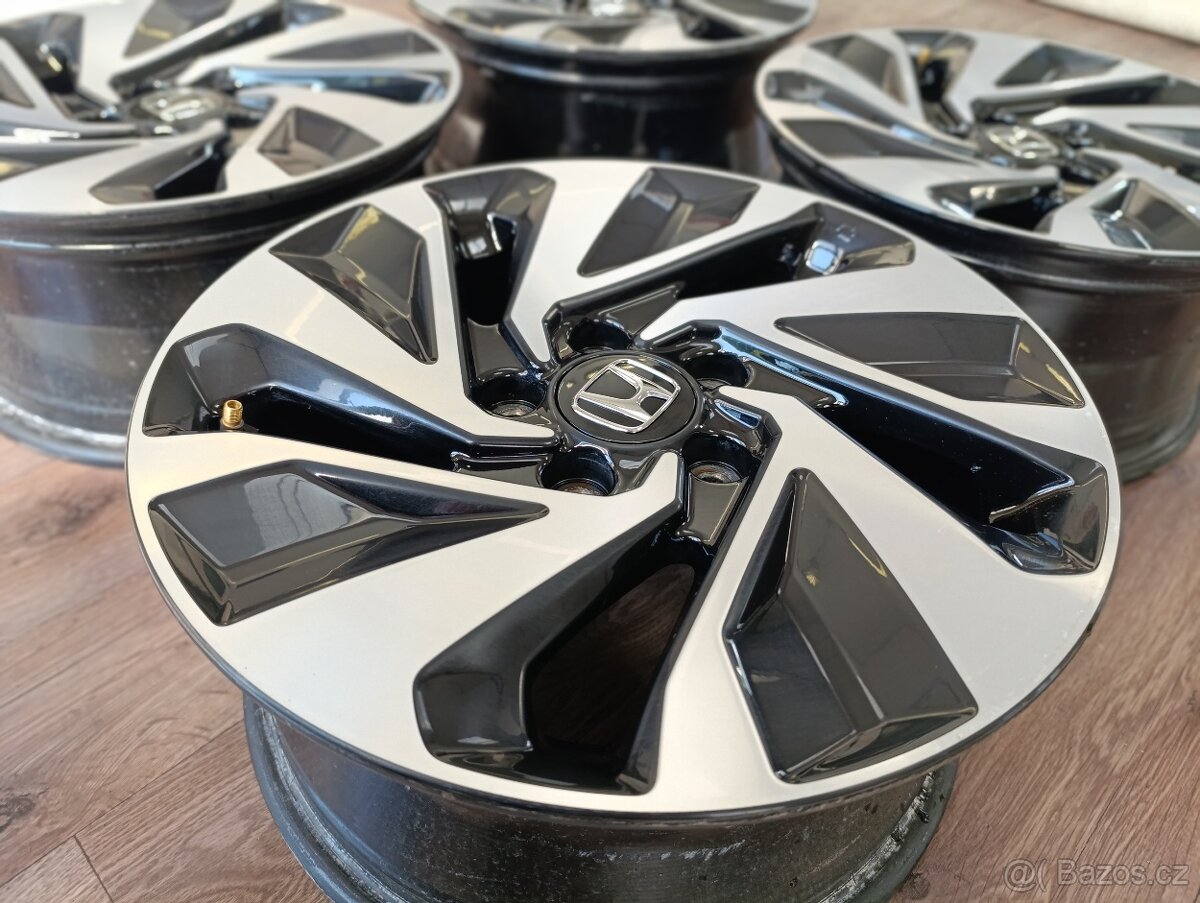 5x114,3 Honda Civic X 7Jx16 ET45 č.16070A alu disky - 2