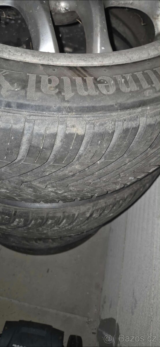 Alu kola s celoroční pneu 235/45 r18 XL - 2
