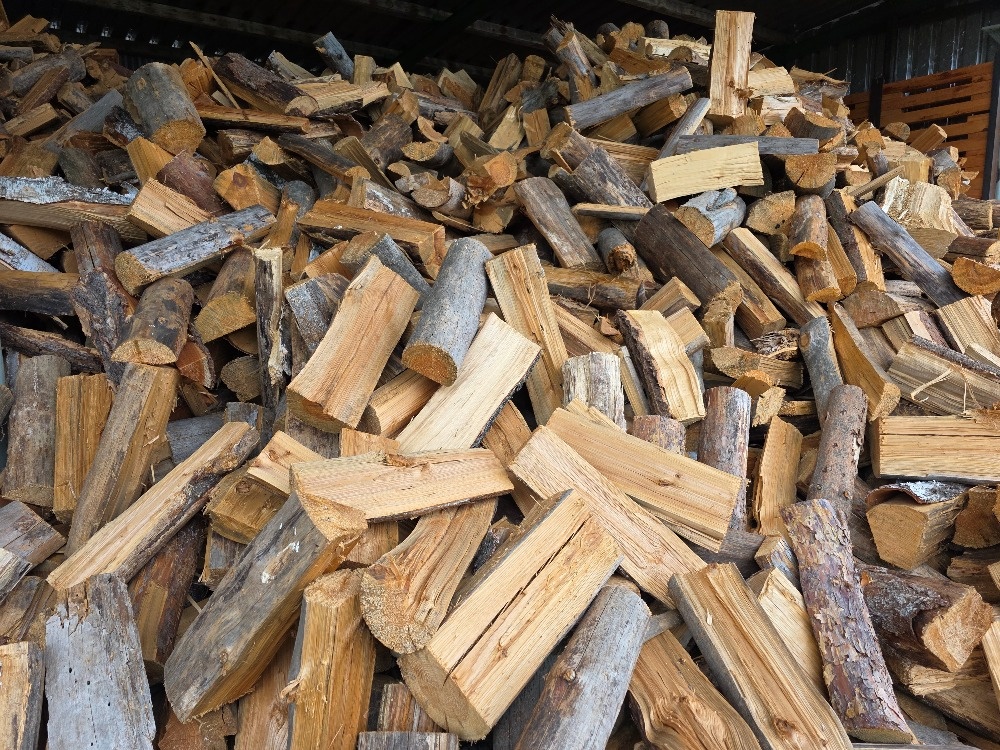 Palivové dřevo štípané suché - 2