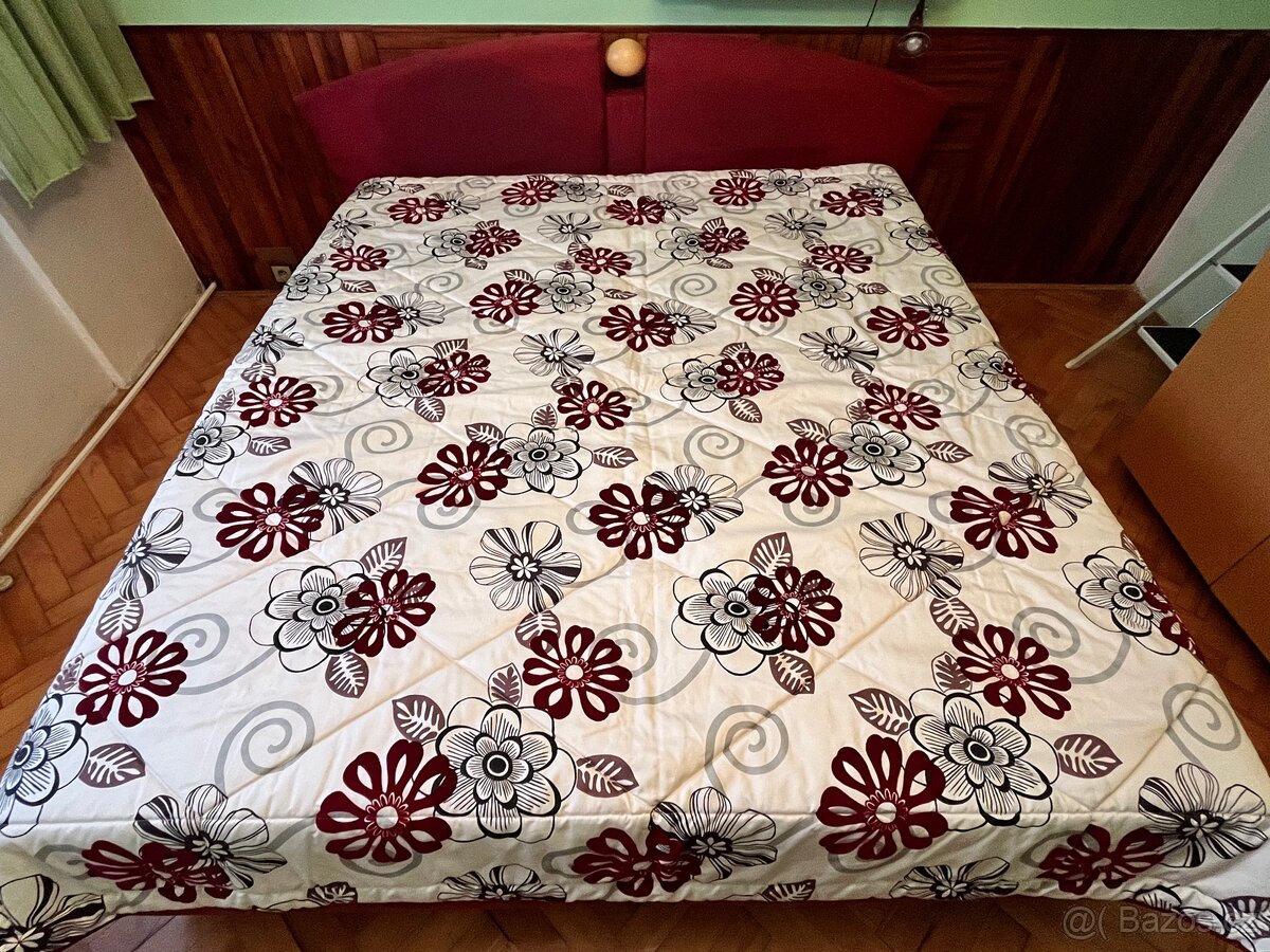 Prodám manželskou postel 180 × 200 cm – velmi zachovalá - 2