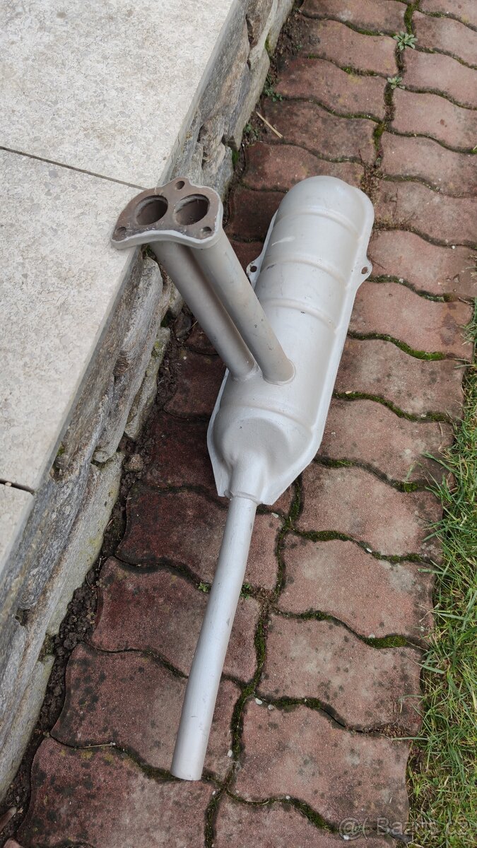 Výfuk ŠKODA - veterán (typ 105,120) - 2