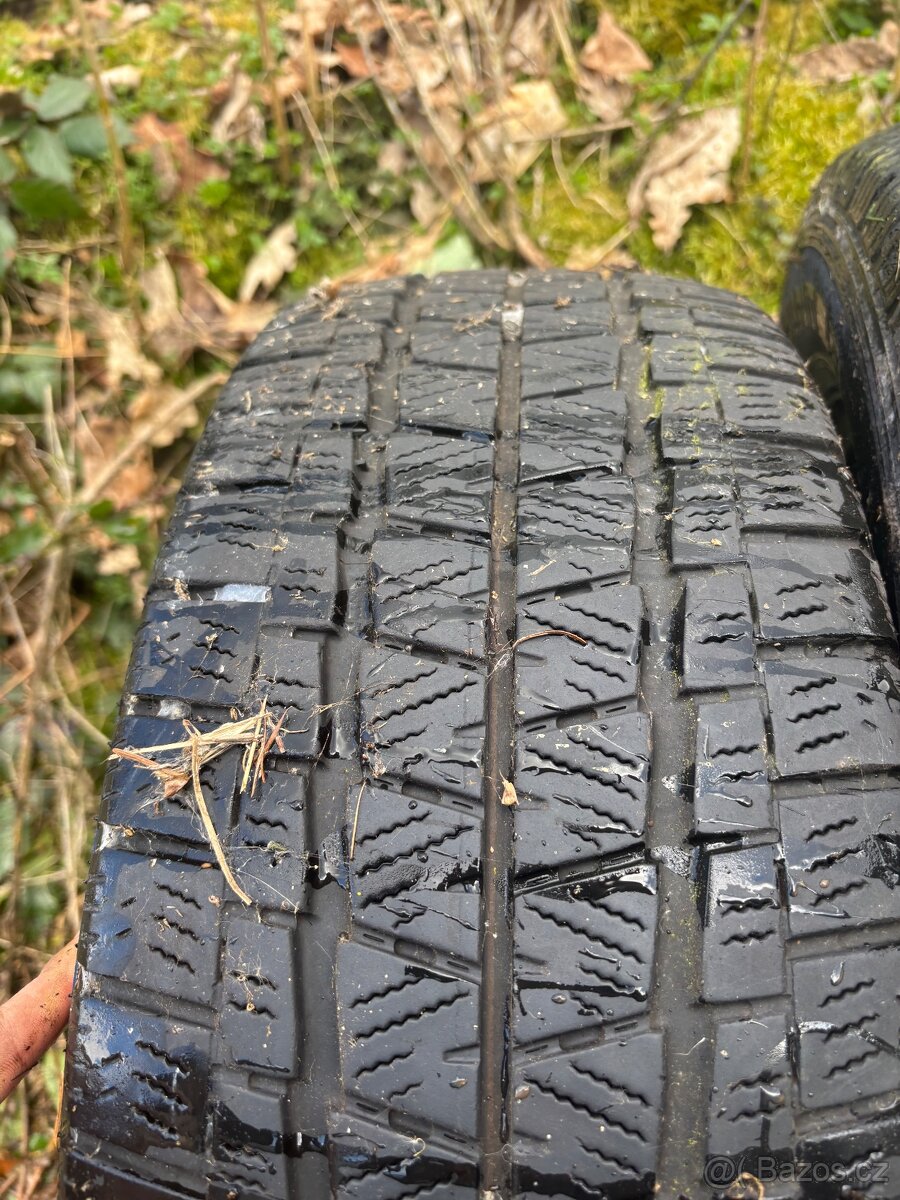 4x pneu Falken 235/65r16c Zimní - 2