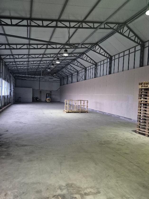 skladovací hala - 2