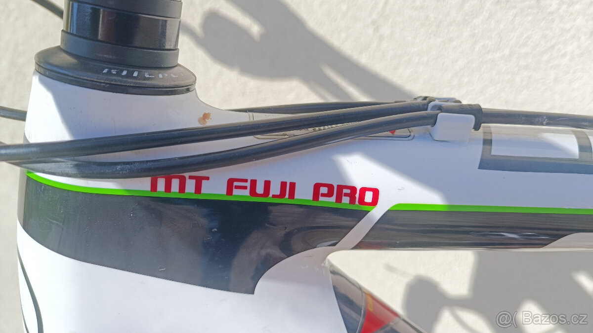 Lehké horské karbonové kolo MT Fuji Pro - 2