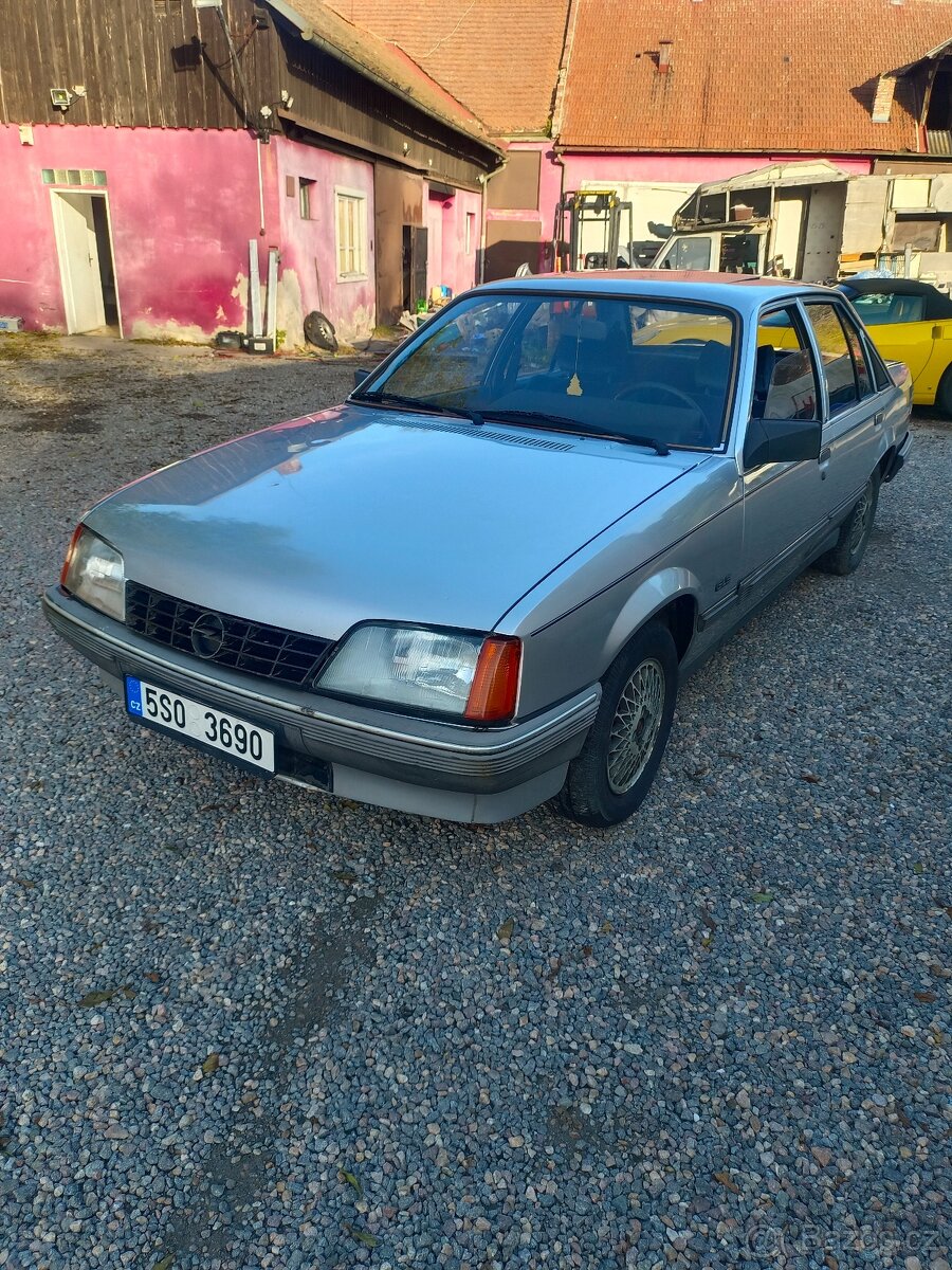 Opel Rekord - 2