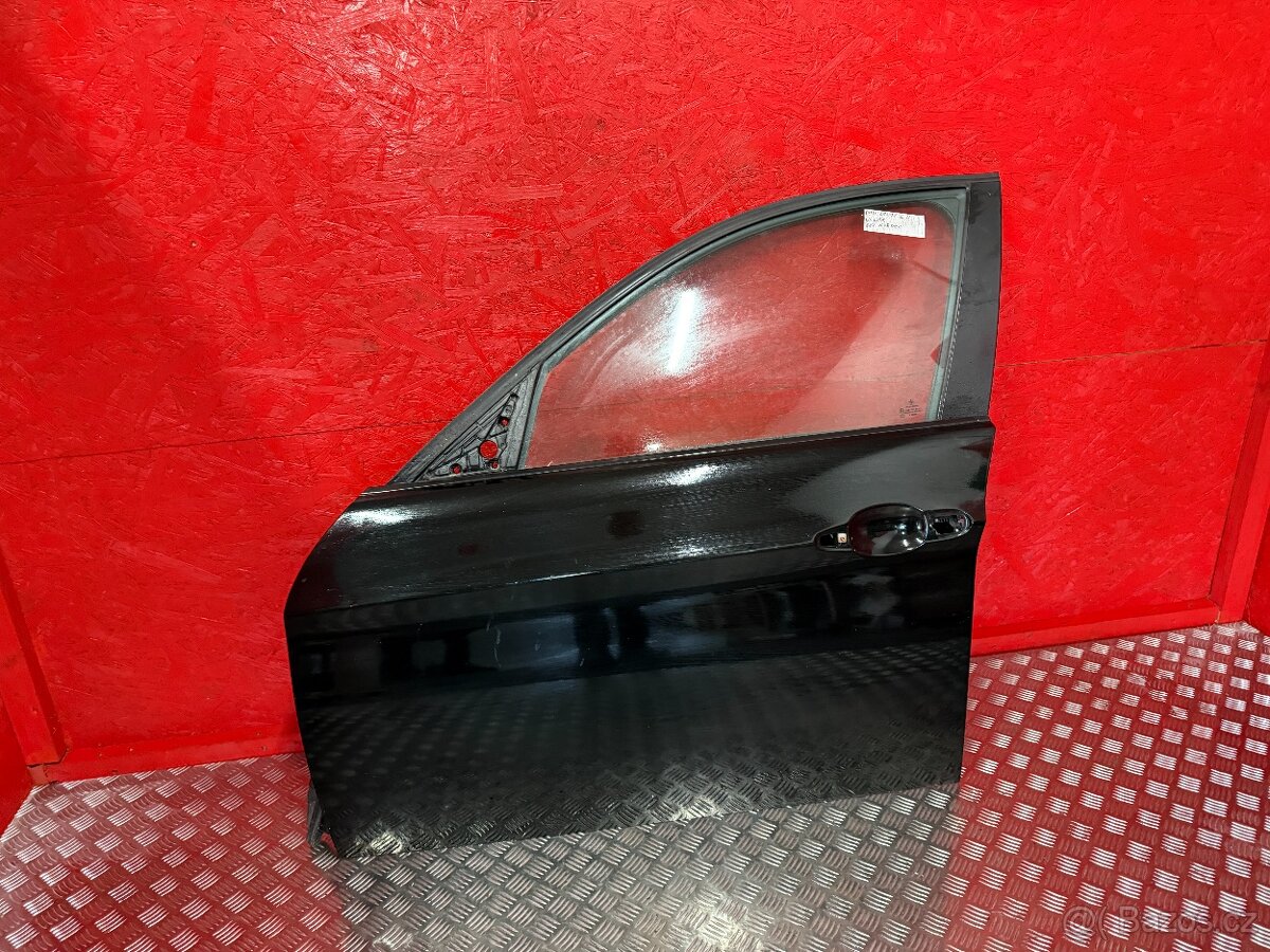 LEVÉ PŘEDNÍ DVEŘE BMW E90 91 ČERNÉ - 2