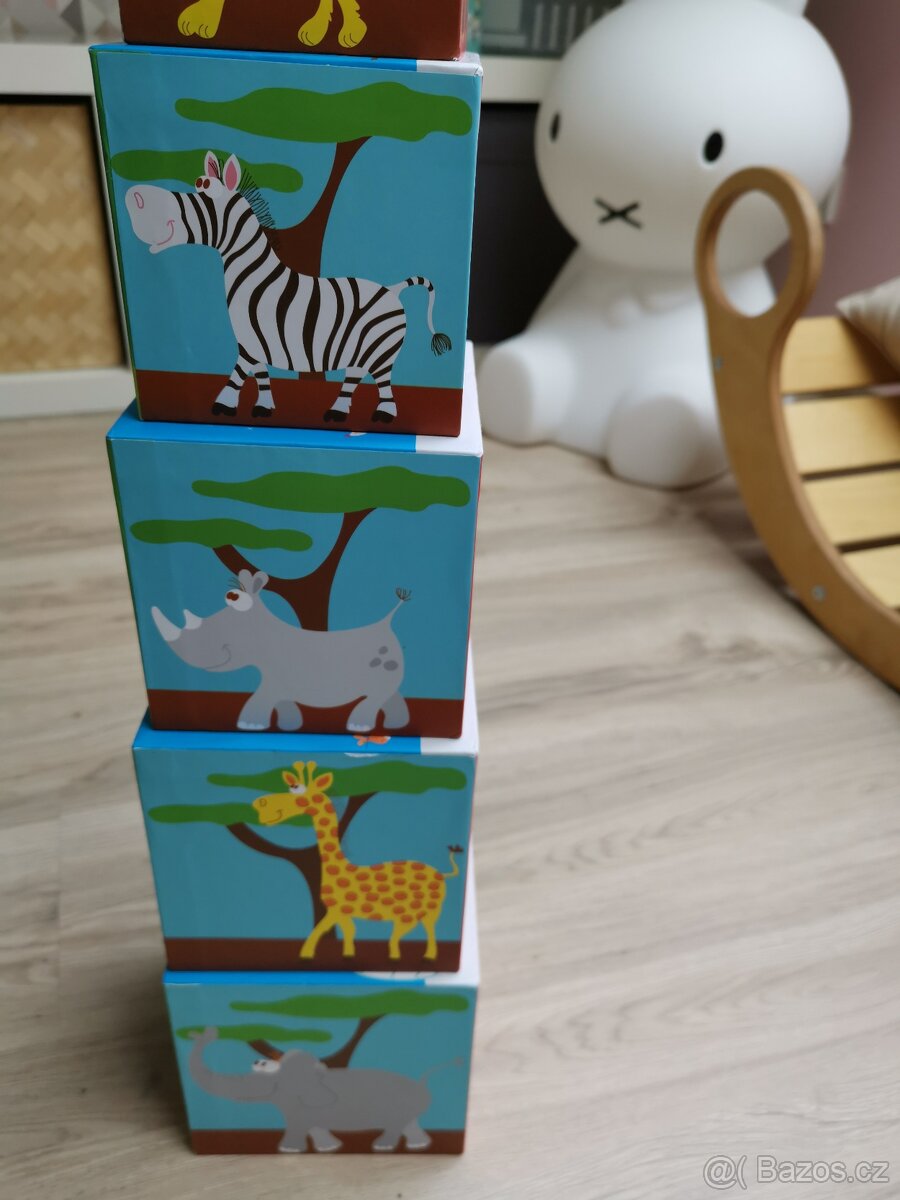 Skládací kostky pyramida - divoká zvířata a čísla, Scratch E - 2