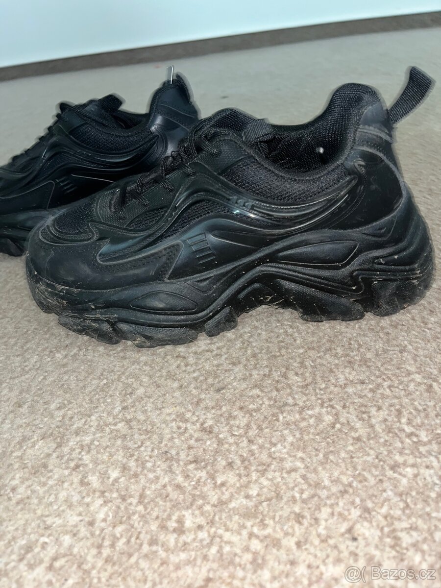 Prodám černé tenisky - 2