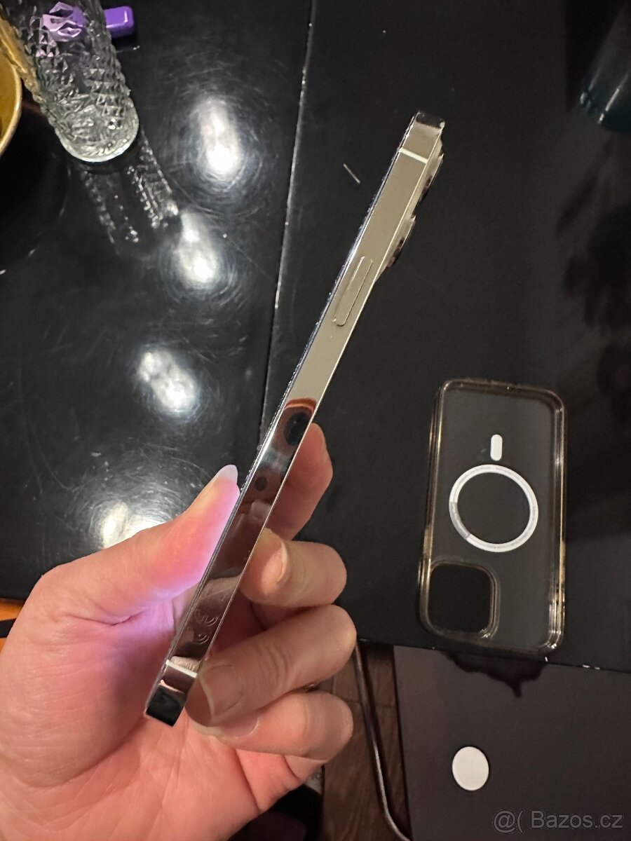 Prodam top stav Iphone 13pro max128gb - 2