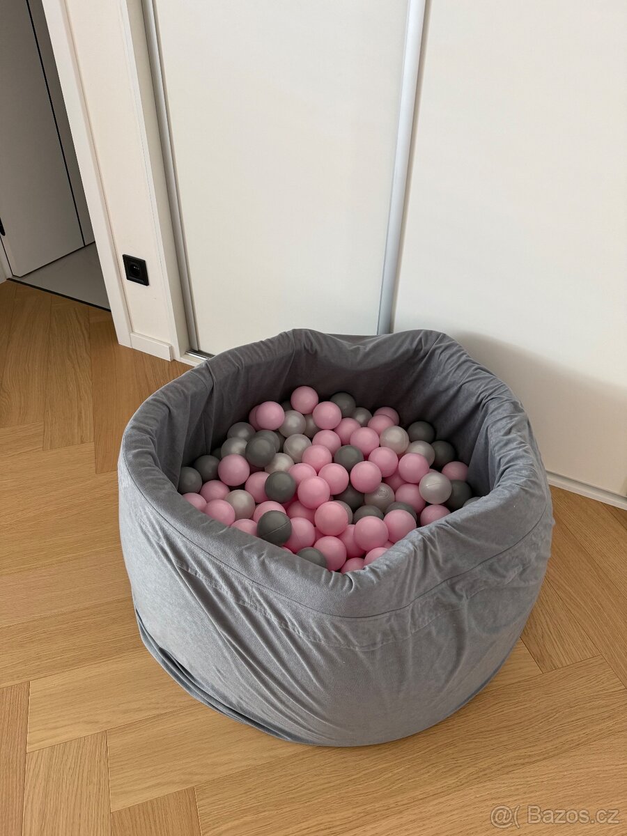 Dětský bazének s balonky - 2