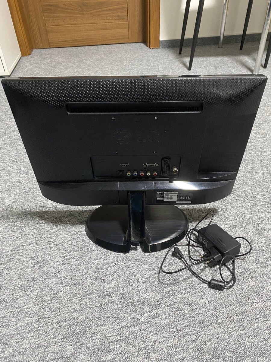 Televize LG 60 cm - 2