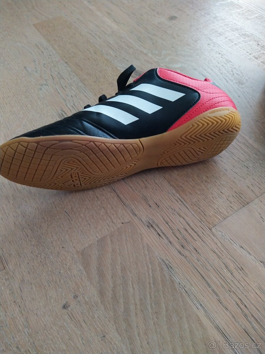 Sálové boty Adidas - 2