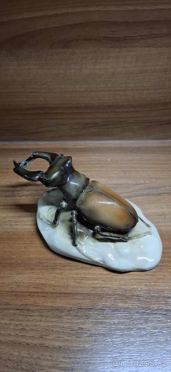 Porcelánový roháč. Royal DUX - 2