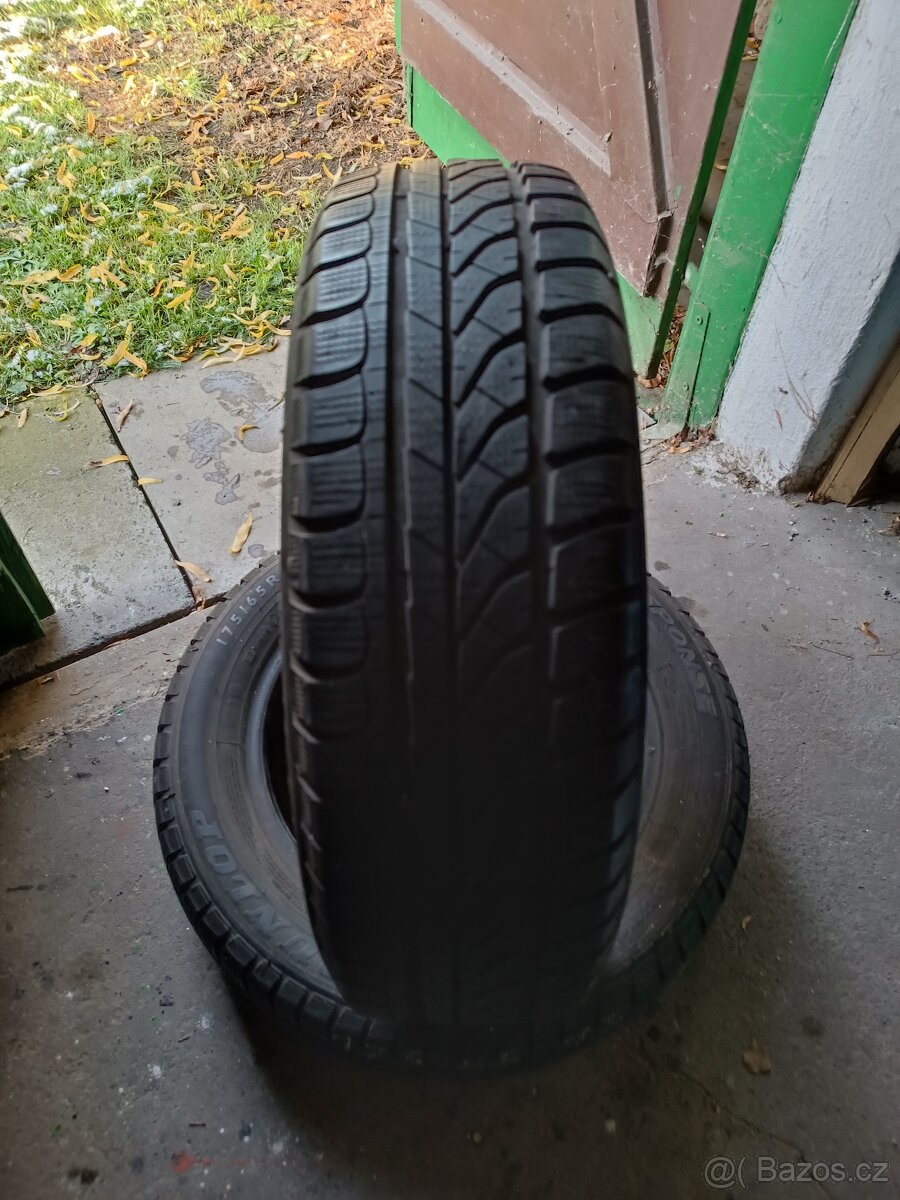 2x zimní pneu Dunlop 175/65/15 84T - 2