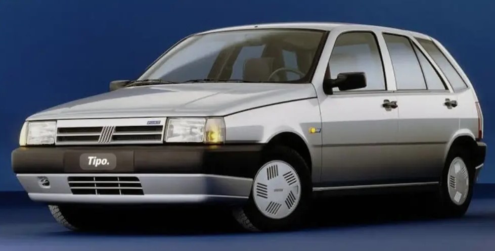 Poklice, kryty kol Fiat Tipo 1990 - 2