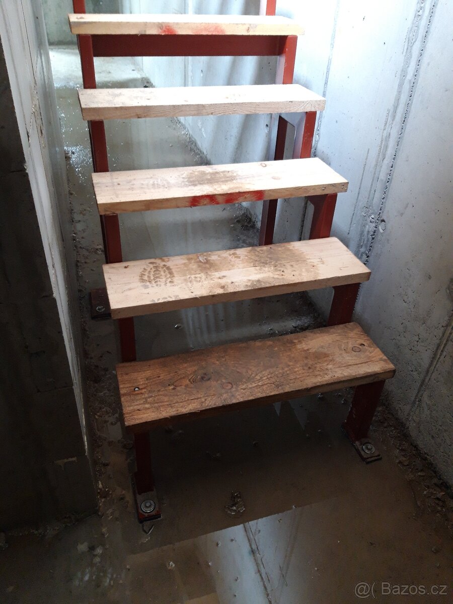 Schody ocelové rovné 296 cm - 2