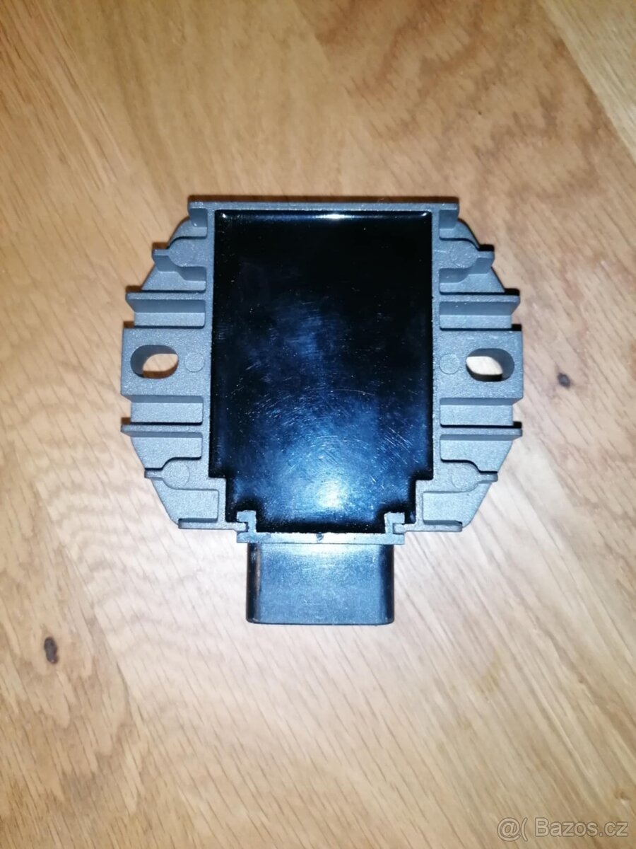 regulátor dobíjení - 2