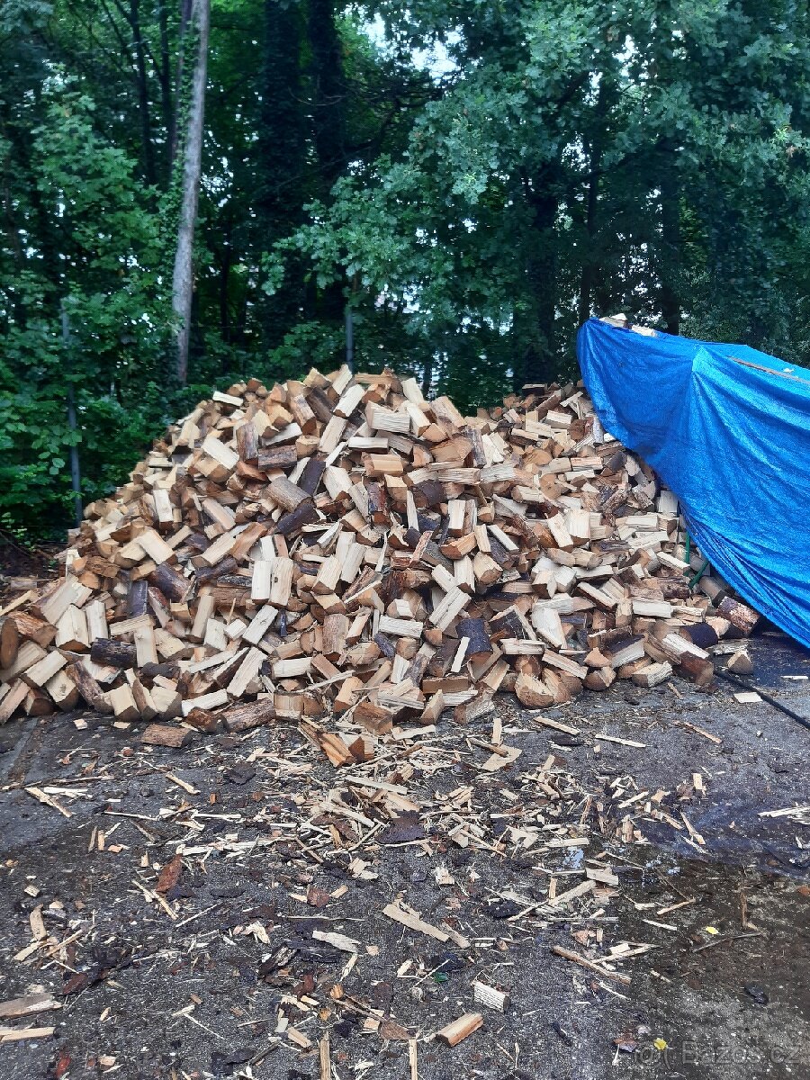 Akce štípané palivové dřevo s dopravou zdarma - 2