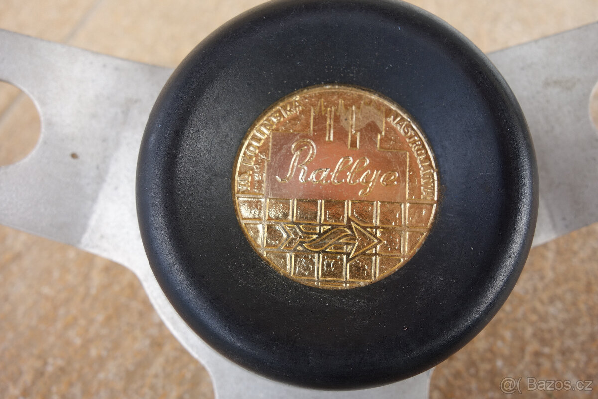 Škoda 110r původní nepoužitý sportovní volant Kolíňák. - 2