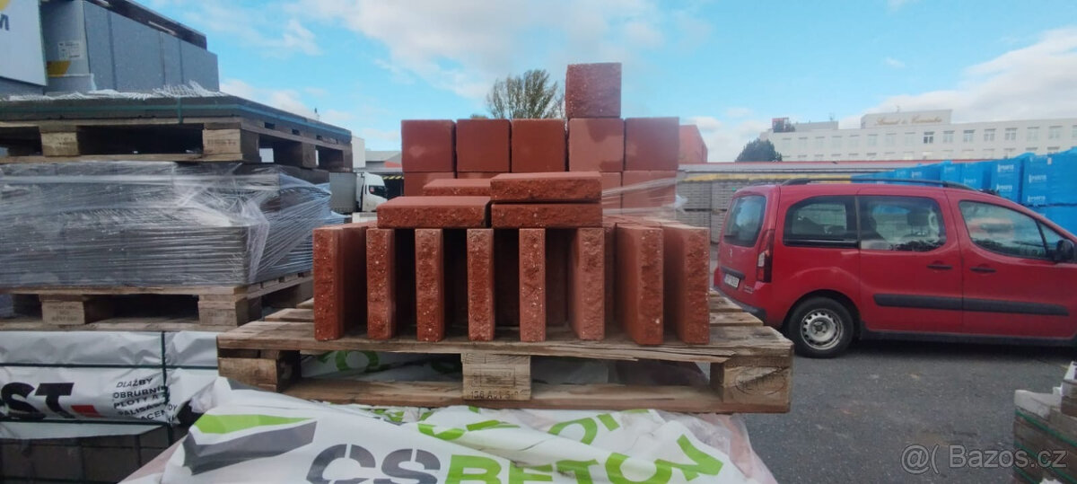 CS BLOK 20 štípaná ČERVENÁ - TVÁRNICE + STŘÍŠKY - 2