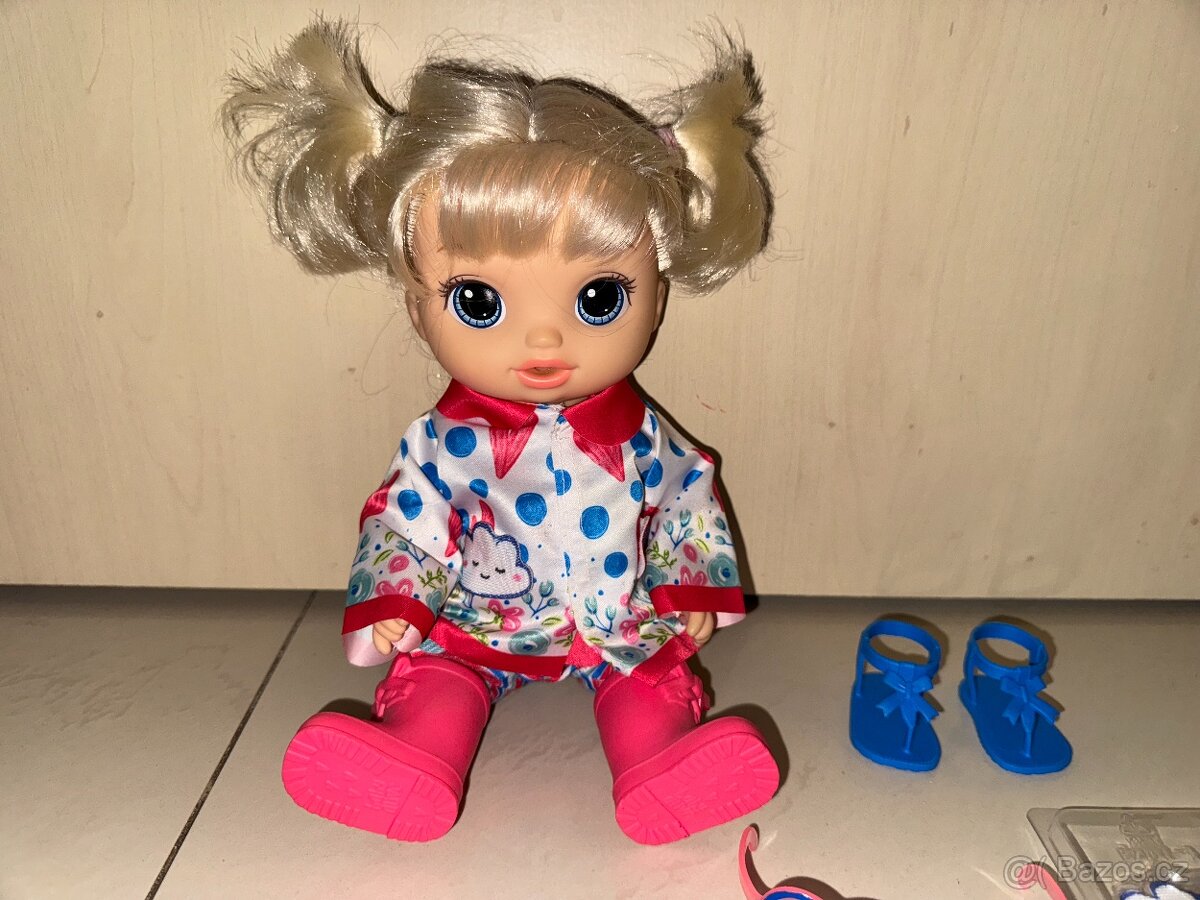 Převlékací panenka Baby Alive - 2