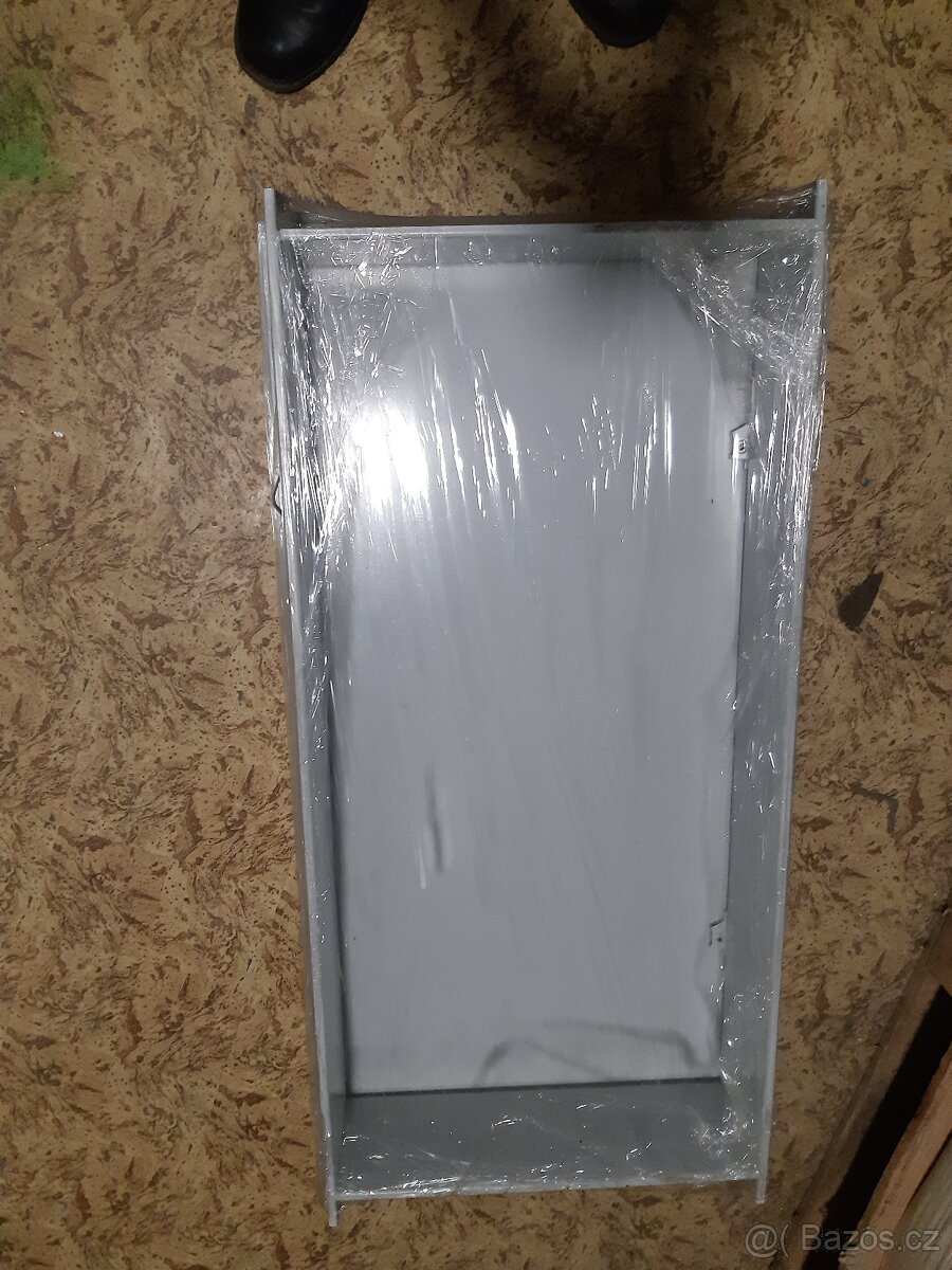 Rámeček plechový s dvířky - 2