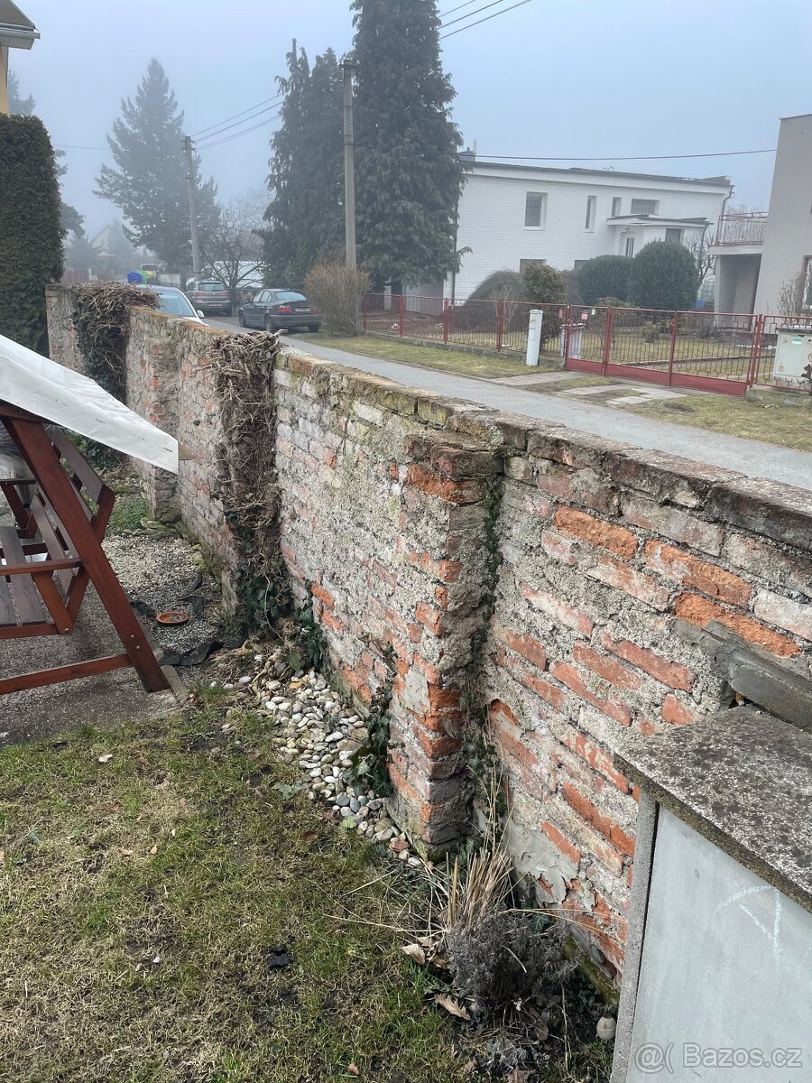 Cihla červená - zdarma - 2