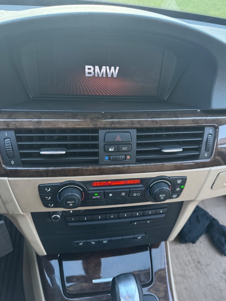 BMW E90 CIC Navi + Logic 7 Audio - 2