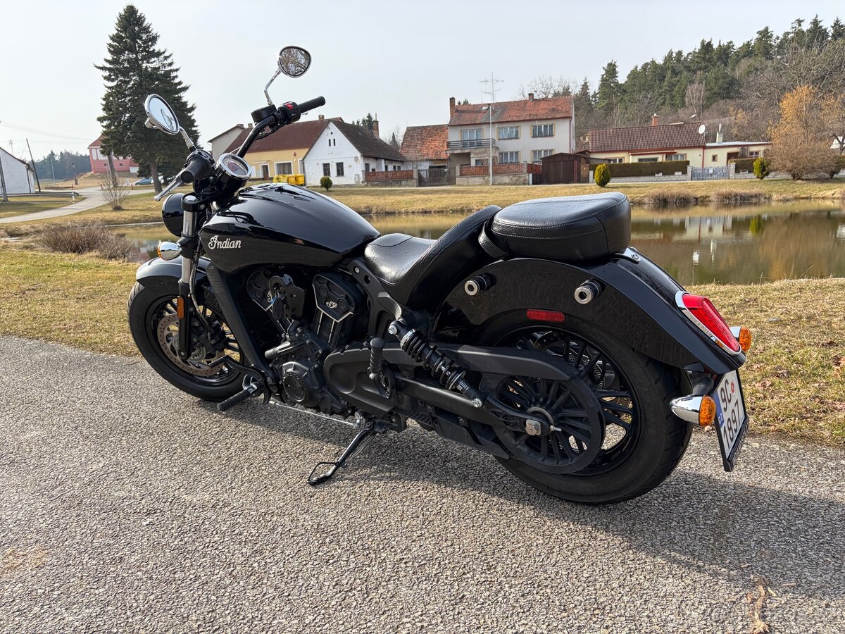 Indian Scout Sixty - 2