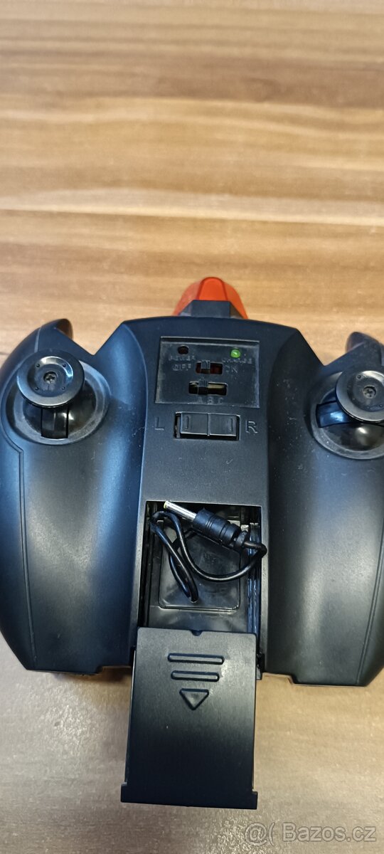 Auto jezdící po stěně - 2