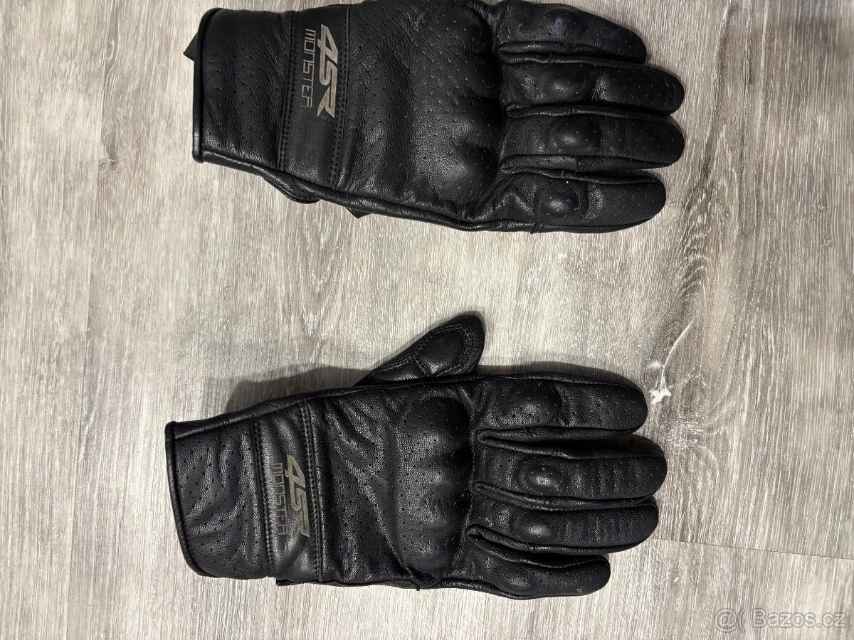 Bunda, kalhoty, boty - 2