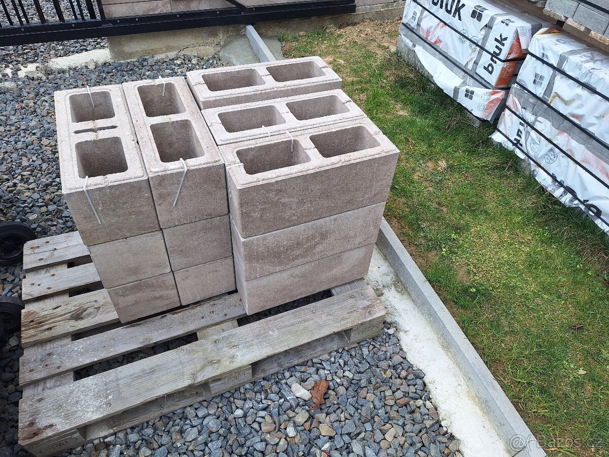 Betonove tvarovky na plot - 2