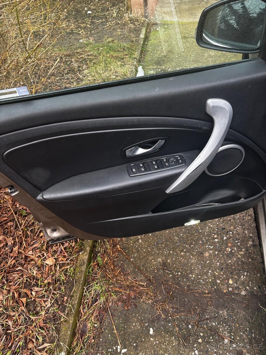 Prodám Renault Fluence - 2