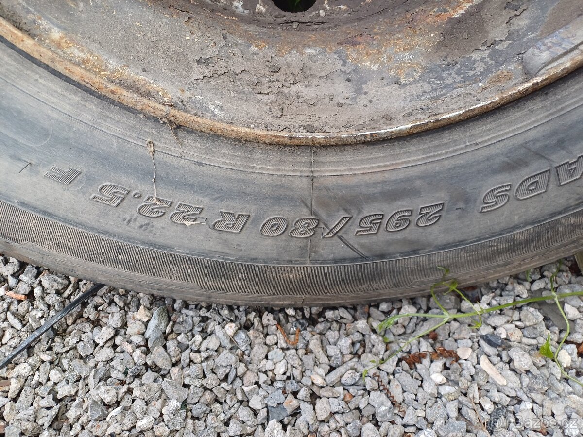295/80 R 22.5 - 2