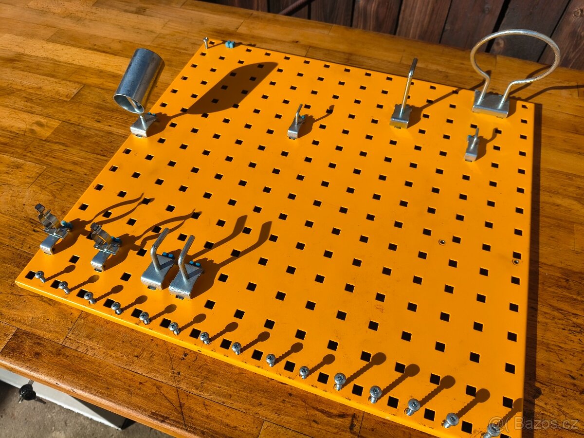 Desky na nářadí - 2