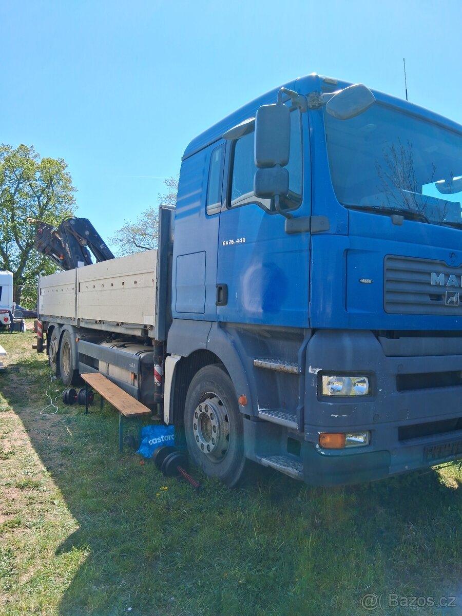 Man TGA 26.4406x2 s hydraulickým jeřábem - 2