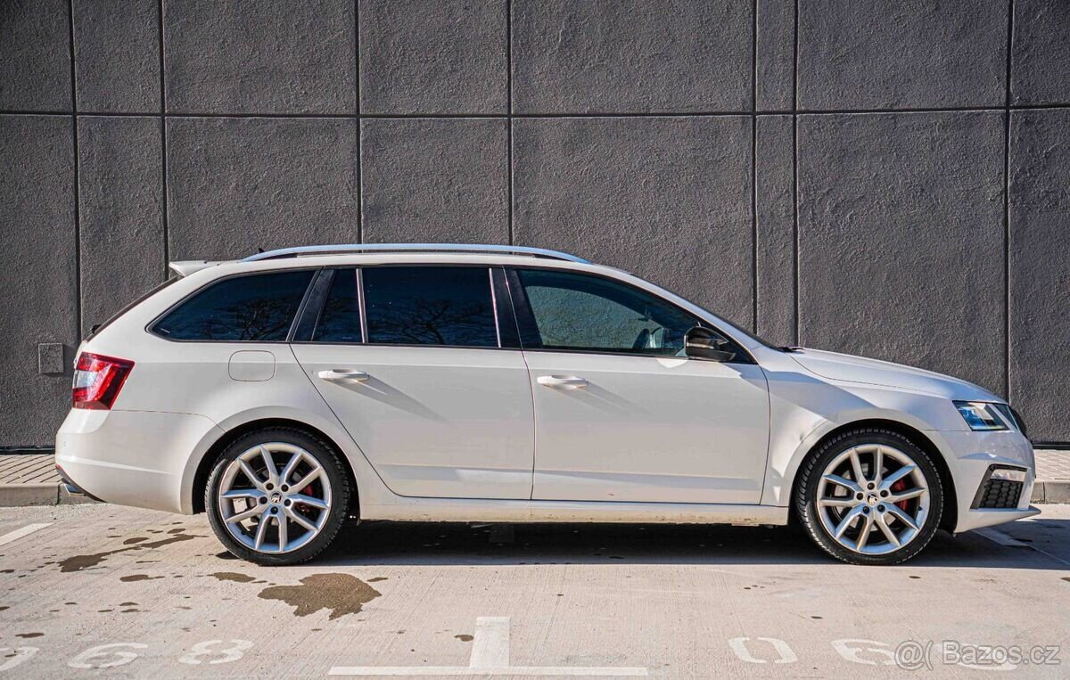 Škoda Octavia Combi RS TDI - 2