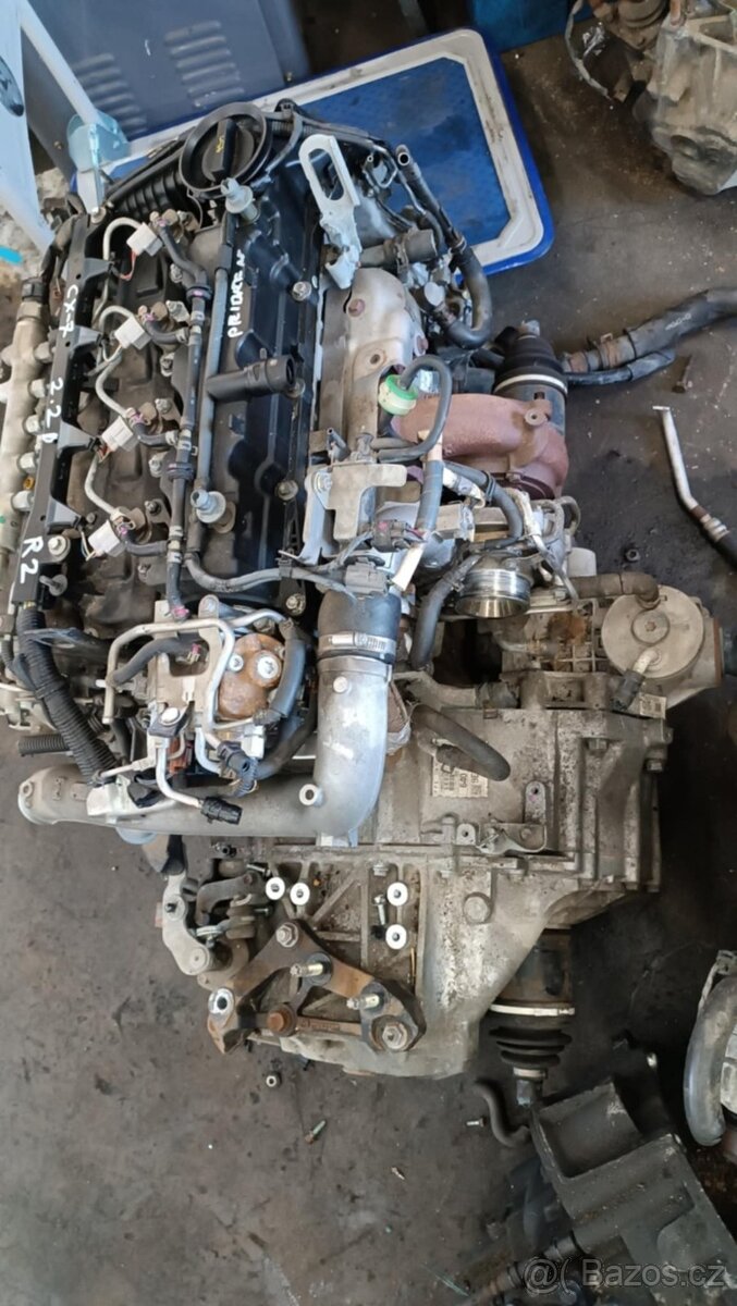 díly z motoru 2.2D R2 mazda cx7 - 2