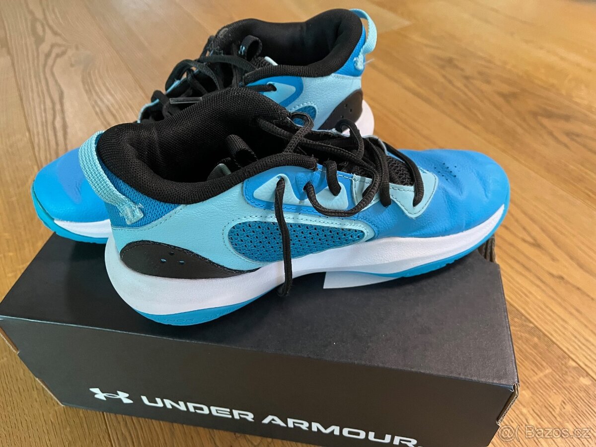 Basketbalové boty zn. Under Armour, vel. 39 - 2