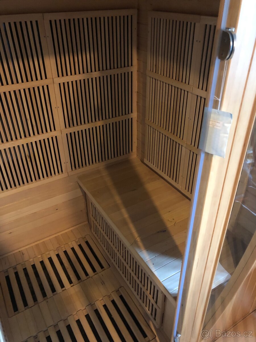 Infrasauna pro 4-5 osoby - 2