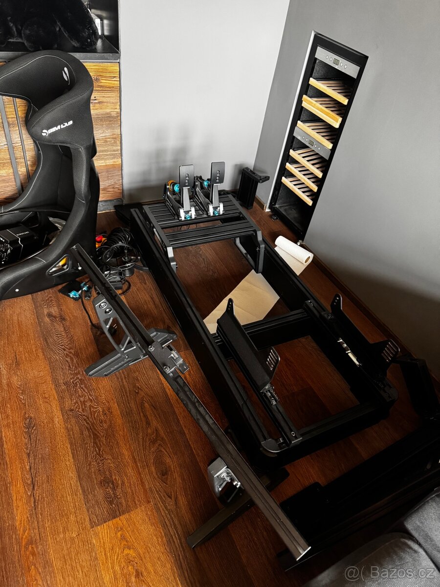 Sim-racing simulátor na prodej – TOP stav, profi komponenty - 2