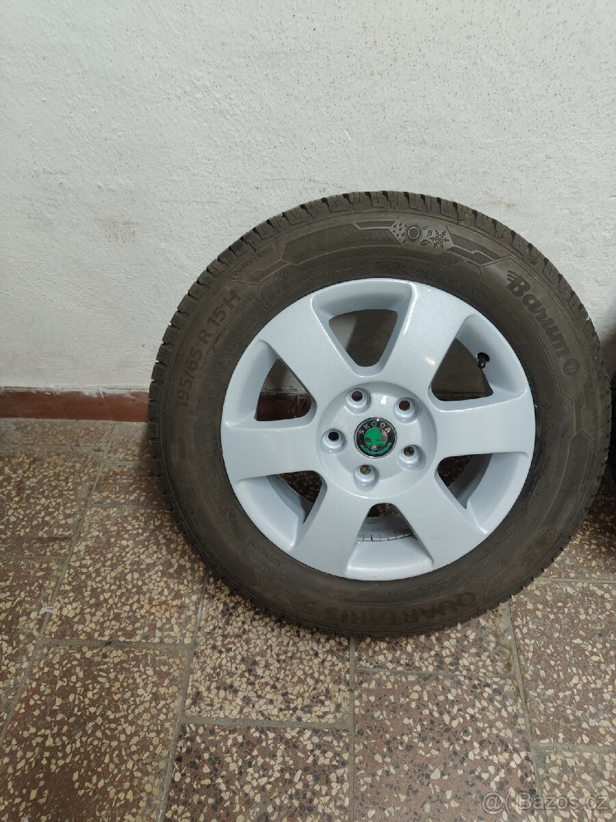 ALU disky originál Škoda 5x112 R15 zimní pneu - 2