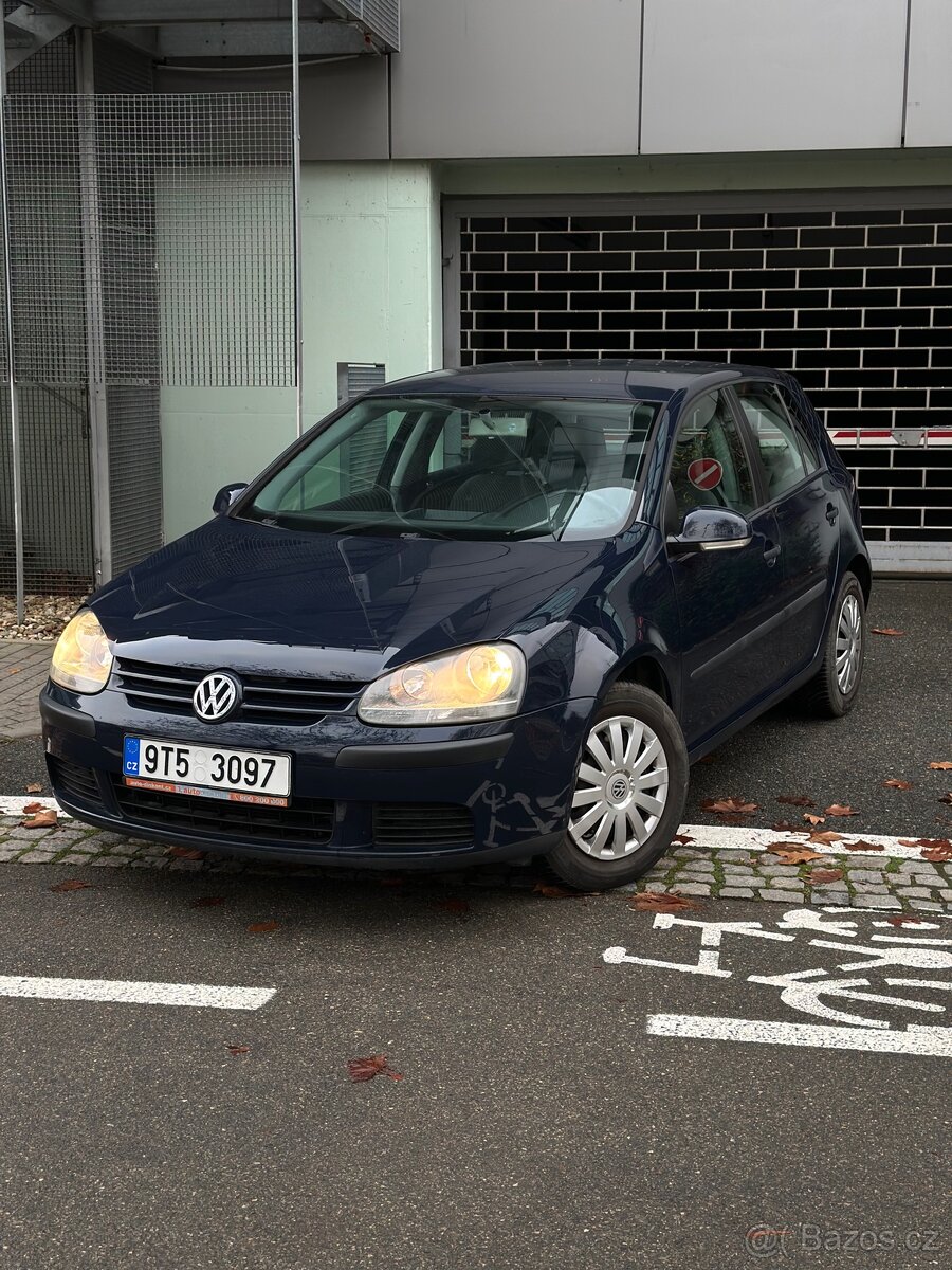 Volkswagen Golf V 1.4 Benzín - 2