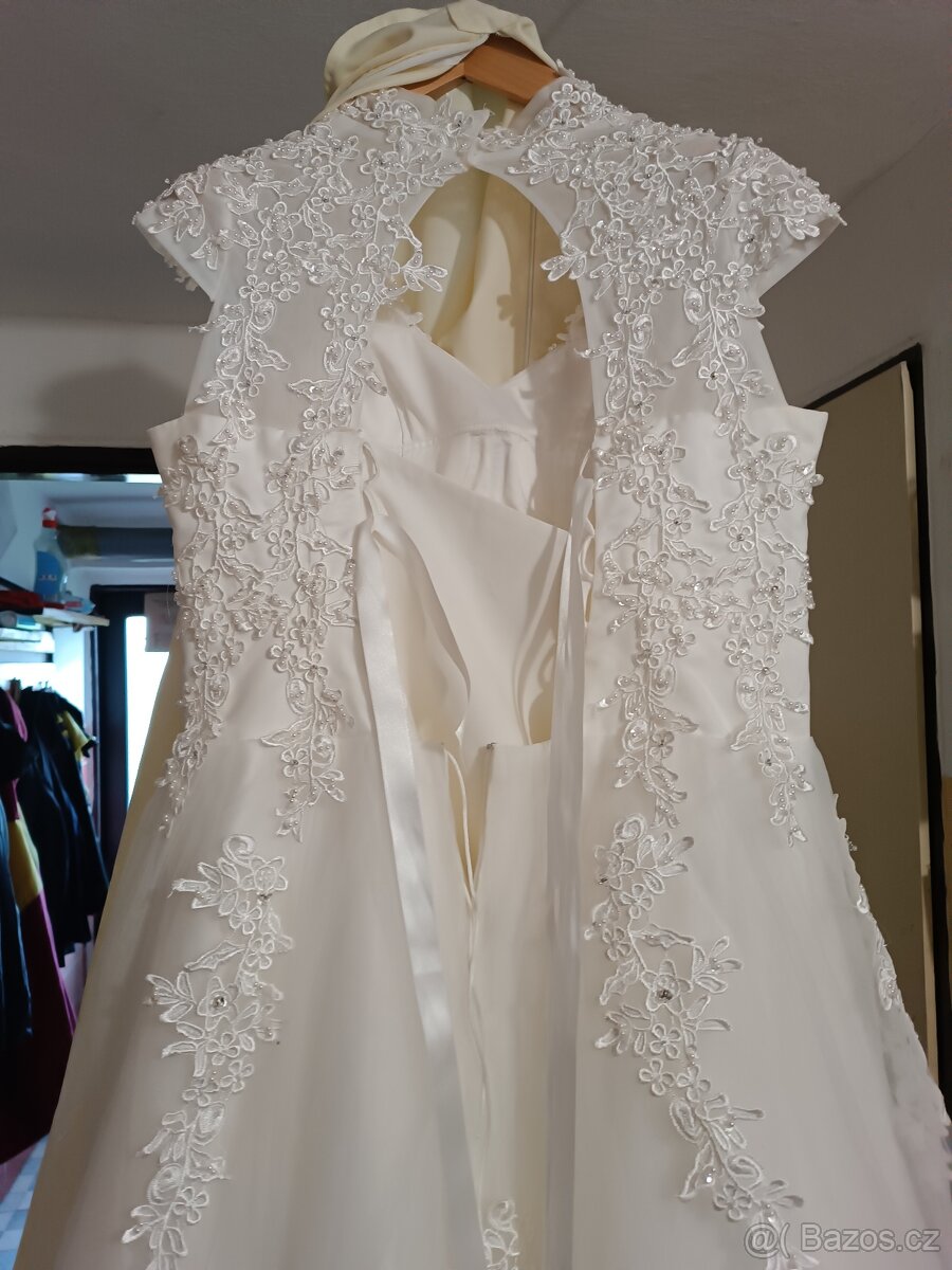 Svatební šaty - 2