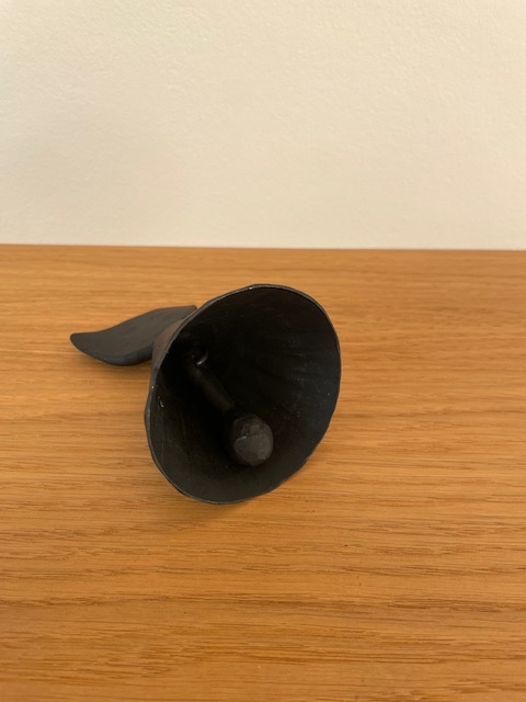 Kovaný zvoneček - ruční výroba - 2