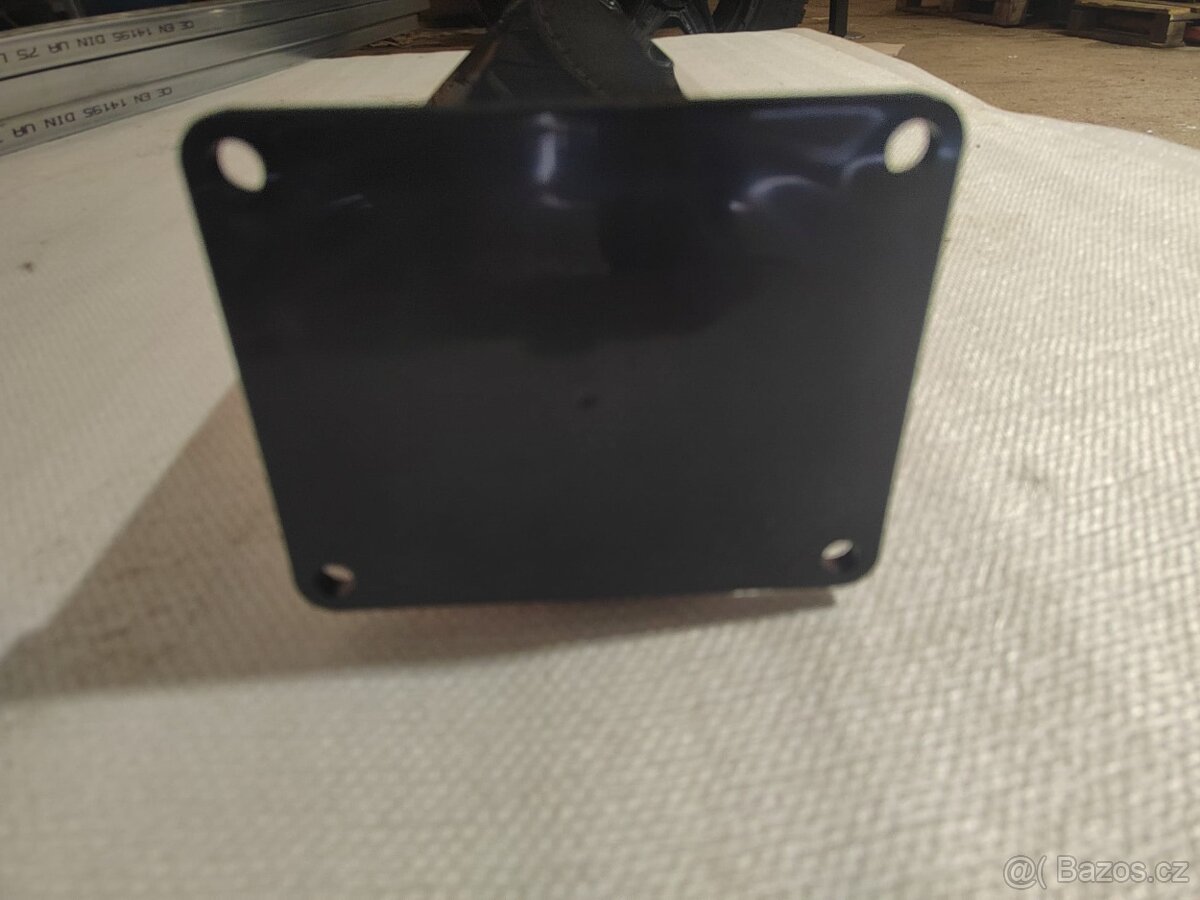 Plastová nádrž na vodu 20 L se sprchou,stojanová záhradní - 2