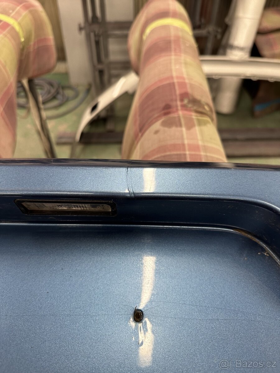 Zadní nárazník VW Golf - 2