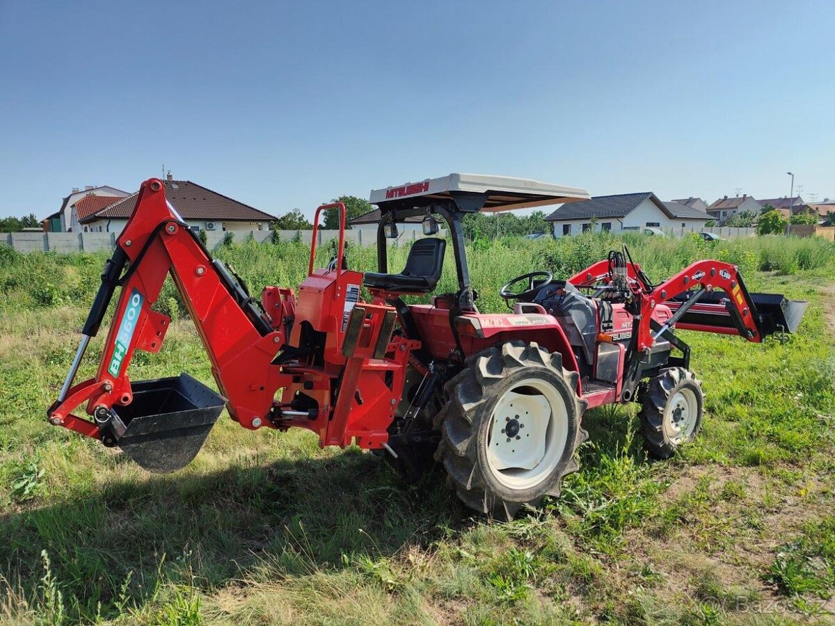 Malotraktor Mitsubishi MT266 s čelním nakladačem a podkopem - 2